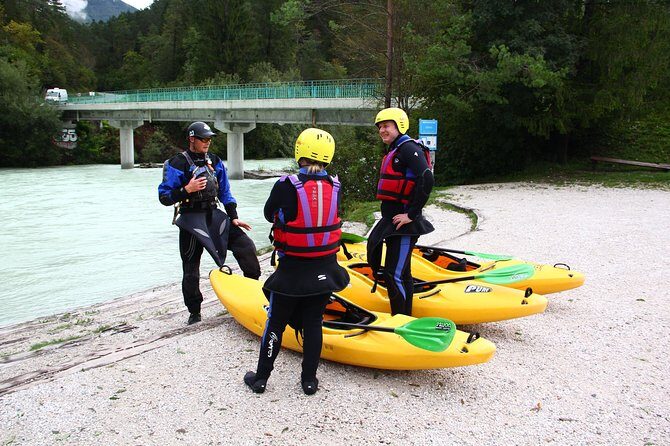 1 day KAYAK COURSE on Soča river, for beginners - Day-of planning: how to get ready without stressing