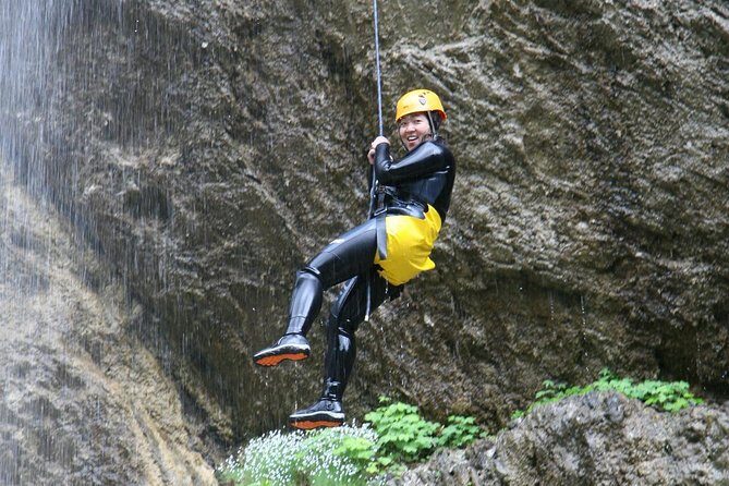 Advanced canyoning A+ package - Your 5-Hour Reality Check: Timing, Pacing, and Group Size (Max 8)