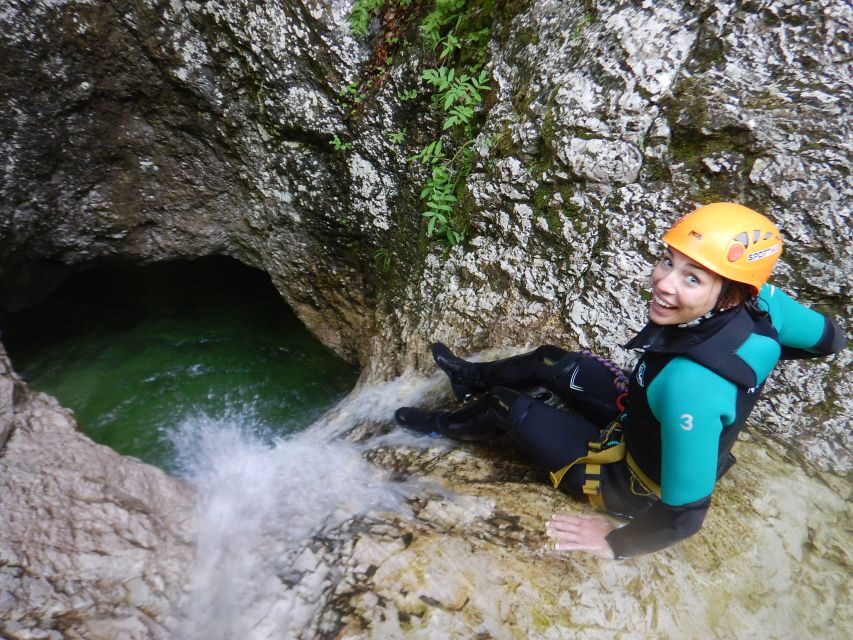 Bovec: Exciting Canyoning Tour in Sušec Canyon - Inside the Gorge for 2 Hours: how guides help you choose jumps and routes