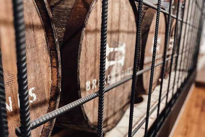 Broken Bones Gin Experience - Entering the story: distilling history and brand launch