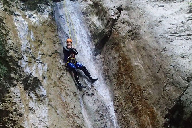 Canyoning Susec with leading local company - since 1989 - Price and logistics: what $82.90 really includes
