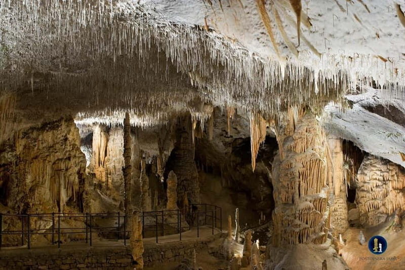 From Ljubljana: Lake Bled, Postojna Cave and Predjama Castle - Timing and seasonal schedule: why your day length will vary