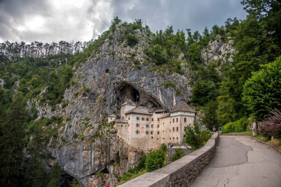 From Zagreb: Postojna Cave, Lake Bled, Ljubljana Day Trip - Ljubljana old town with Jože Plečnik: bridges, markets, and architecture you can spot