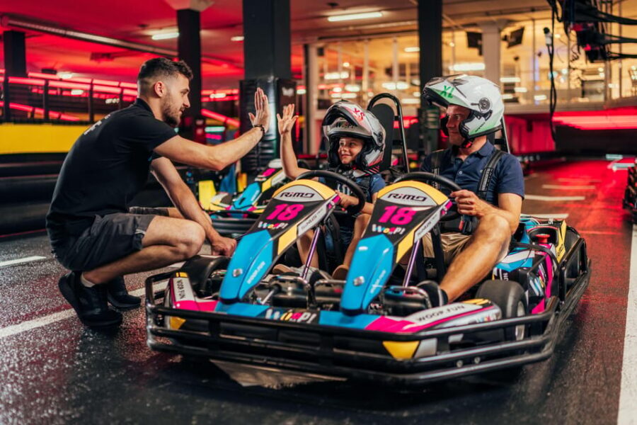 Gokart experience at Woop! karting - the fastest attraction - What to expect about the setting and track feel