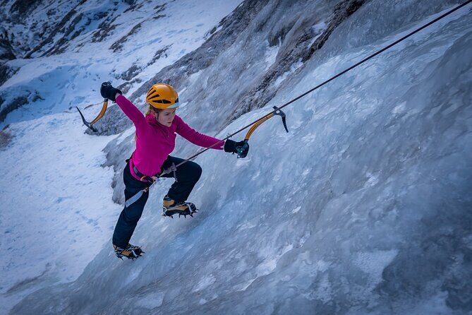 Ice Climbing - The Mojstrana ice field experience: fairytale looks, real technique