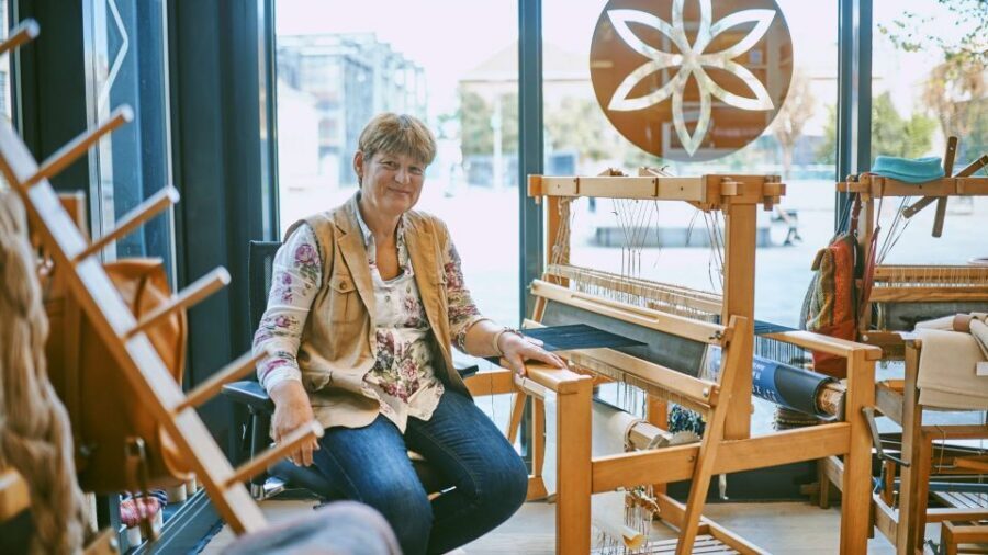 Ljubljana: Interactive Workshop with Experienced Weaver - Key highlights to care about