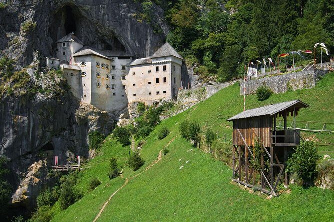 Ljubljana: Postojna cave & Predjama castle small group tour - Key things you’ll notice