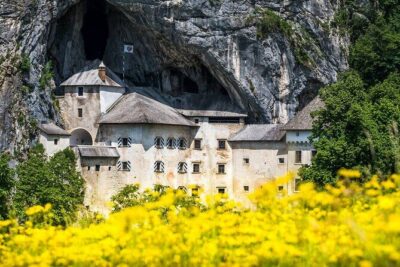 Ljubljana: Postojna cave & Predjama castle small group tour - The van ride and the way it sets your day up