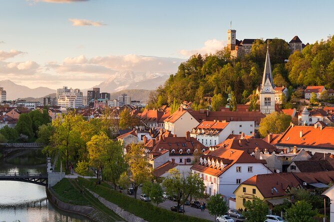 Ljubljana Scavenger Hunt and Highlights Self Guided Audio Tour - How the riddles change your sightseeing (in a good way)