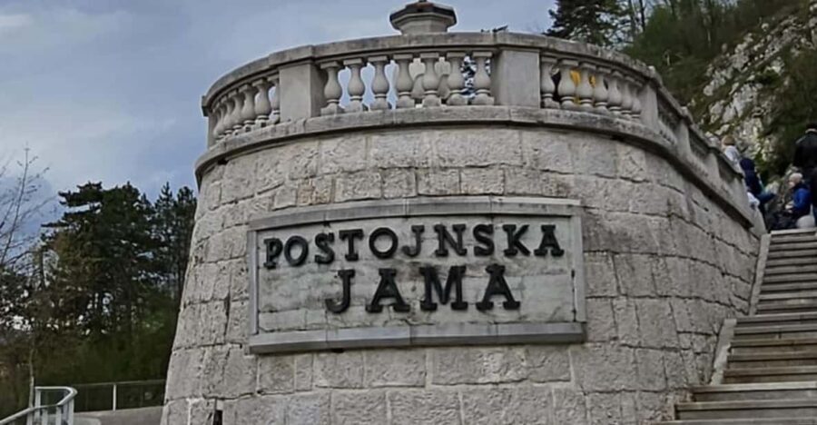 Ljubljana to Postojna Cave,Predjama Castle and Postojna park - Getting from Ljubljana: Dragon Bridge to Inner Carniola