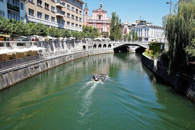 Ljubljana Walking Tour: Explore Top Sights & Hidden Gems - Why this 1.5-hour Ljubljana walk works so well