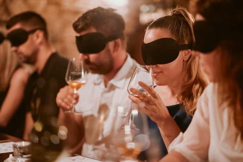 Ljubljana: Wine Tasting Experience with Appetizers - Dvorni bar meet-up: the easy start in central Ljubljana