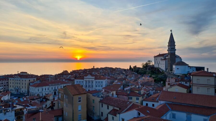 Piran: Bike Rental with Map, Helmet, Water bottle and Lock - Moon Bay by Bicycle: Why Two Wheels Beat a Rushed Trip