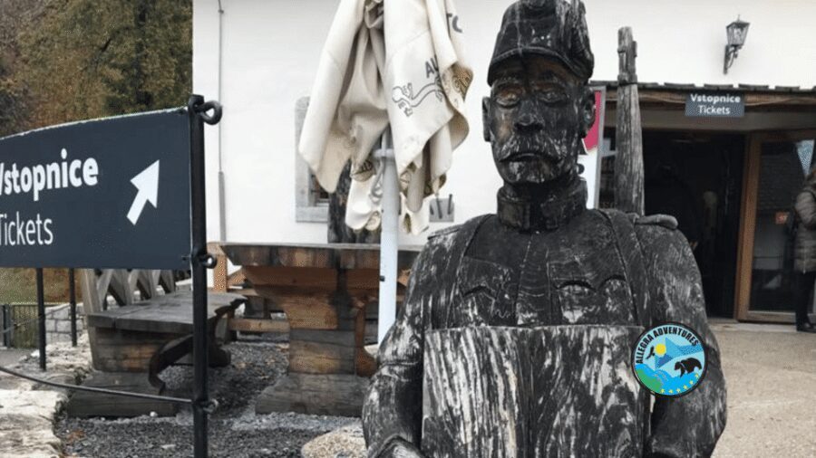 Zagreb: Postojna Cave, Predjama Castle & Ljubljana in a Day - Timing tips: tickets, ID, and staying calm when the day shifts